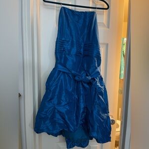 Strapless taffeta gown with pick up skirt. Beautiful teal blue size 22